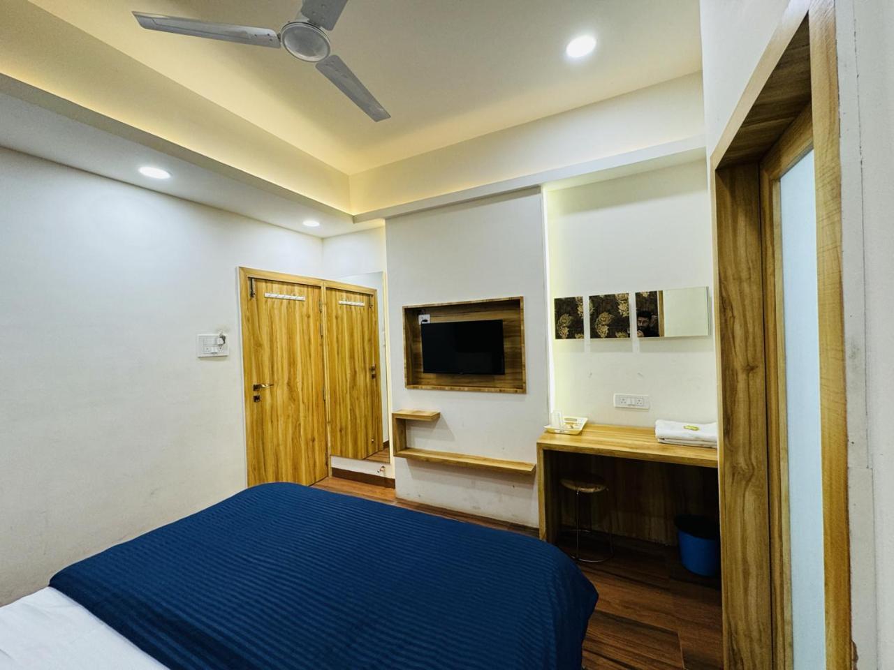 Hotel Shree Mahakal Krapa Ujjain Dış mekan fotoğraf