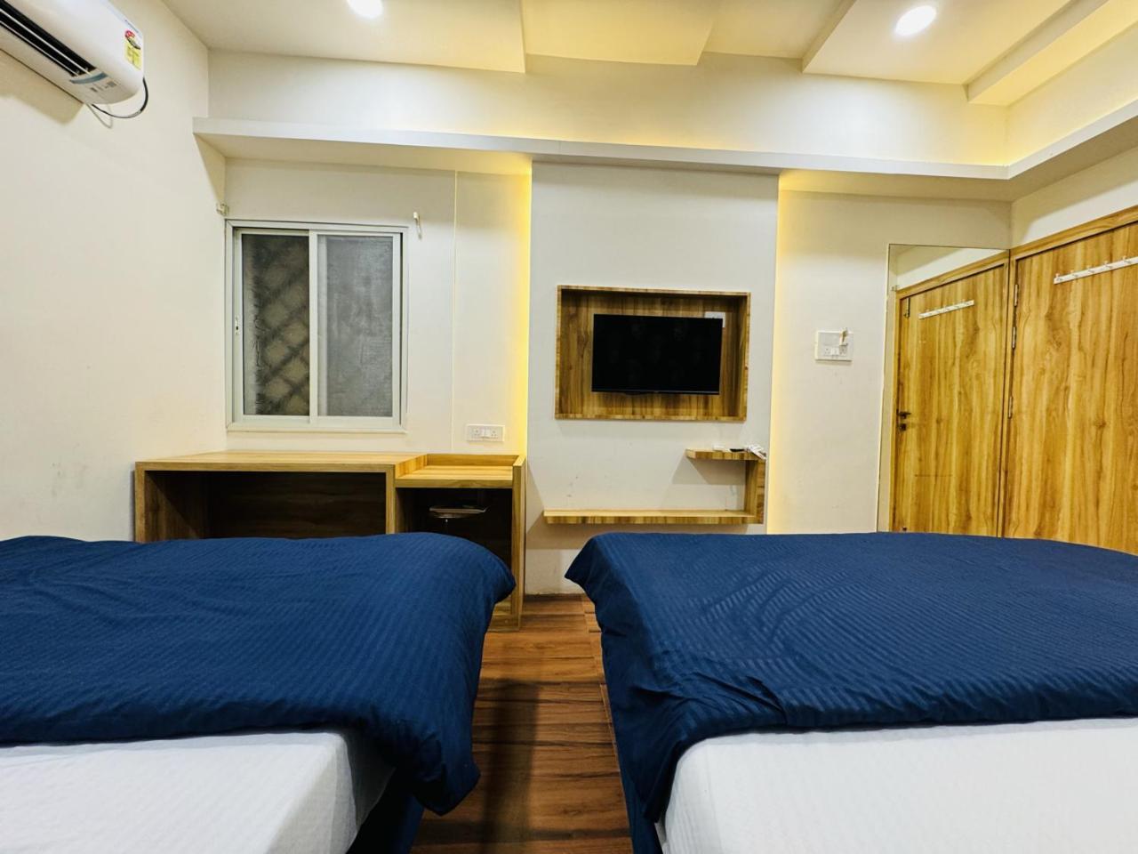 Hotel Shree Mahakal Krapa Ujjain Oda fotoğraf